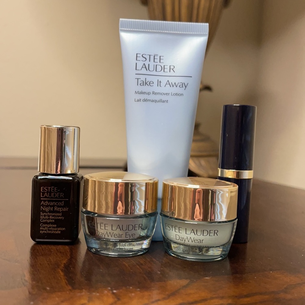 Estée Lauder 6 Piece Gift Set NWT